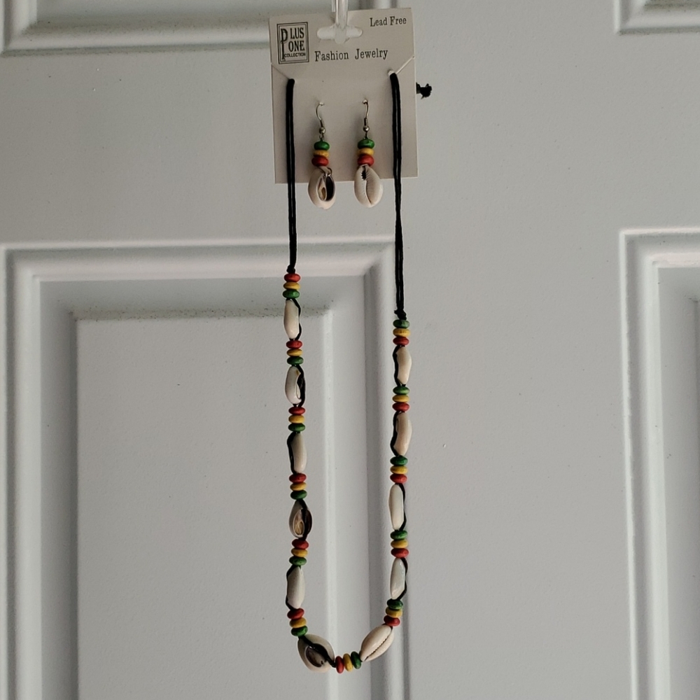 NEW Shell & Beads Necklace and Earrings set